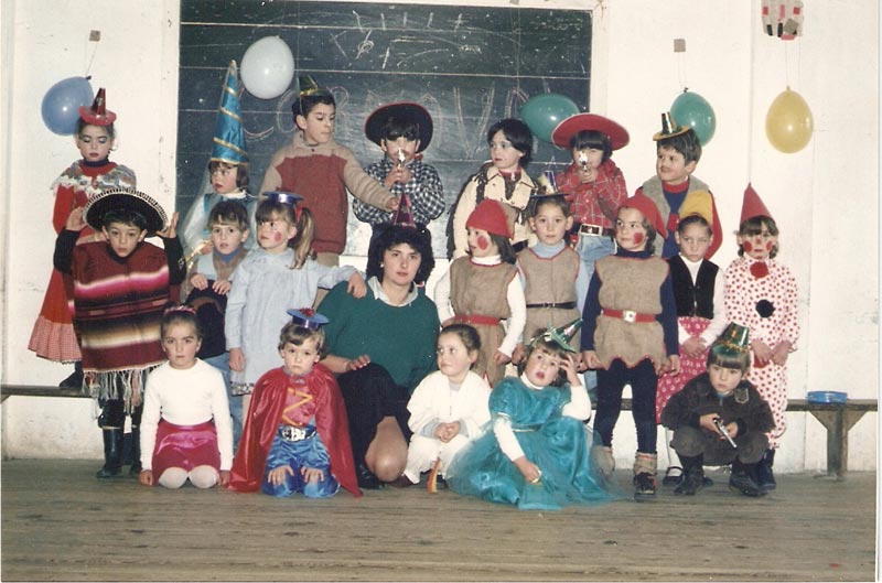 Nenos no entroido en Caamouco