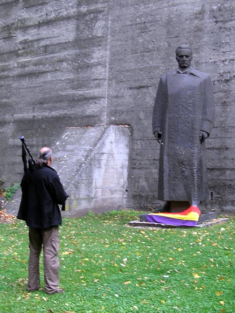 Homenaxe a Tito 12_09_2009