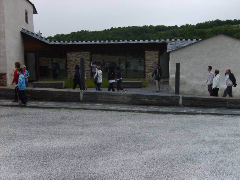 Triacastela A Samos 100529 FAR 008