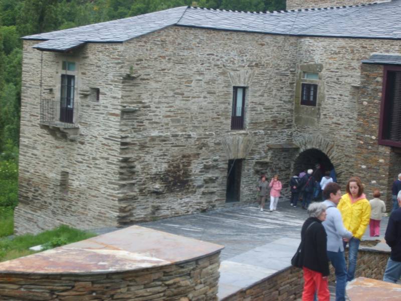 Triacastela A Samos 100529 FAR 009