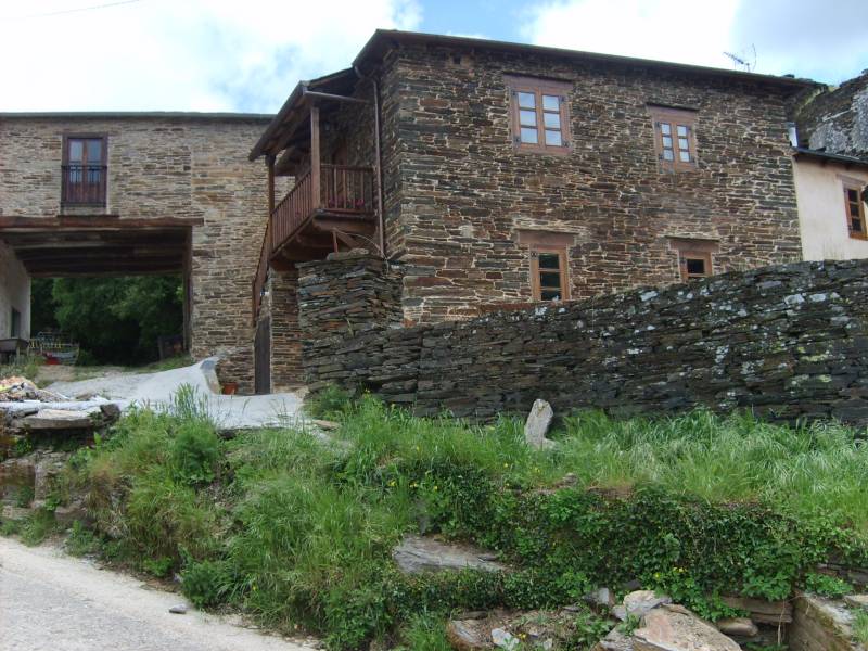 Triacastela A Samos 100529 FAR 020