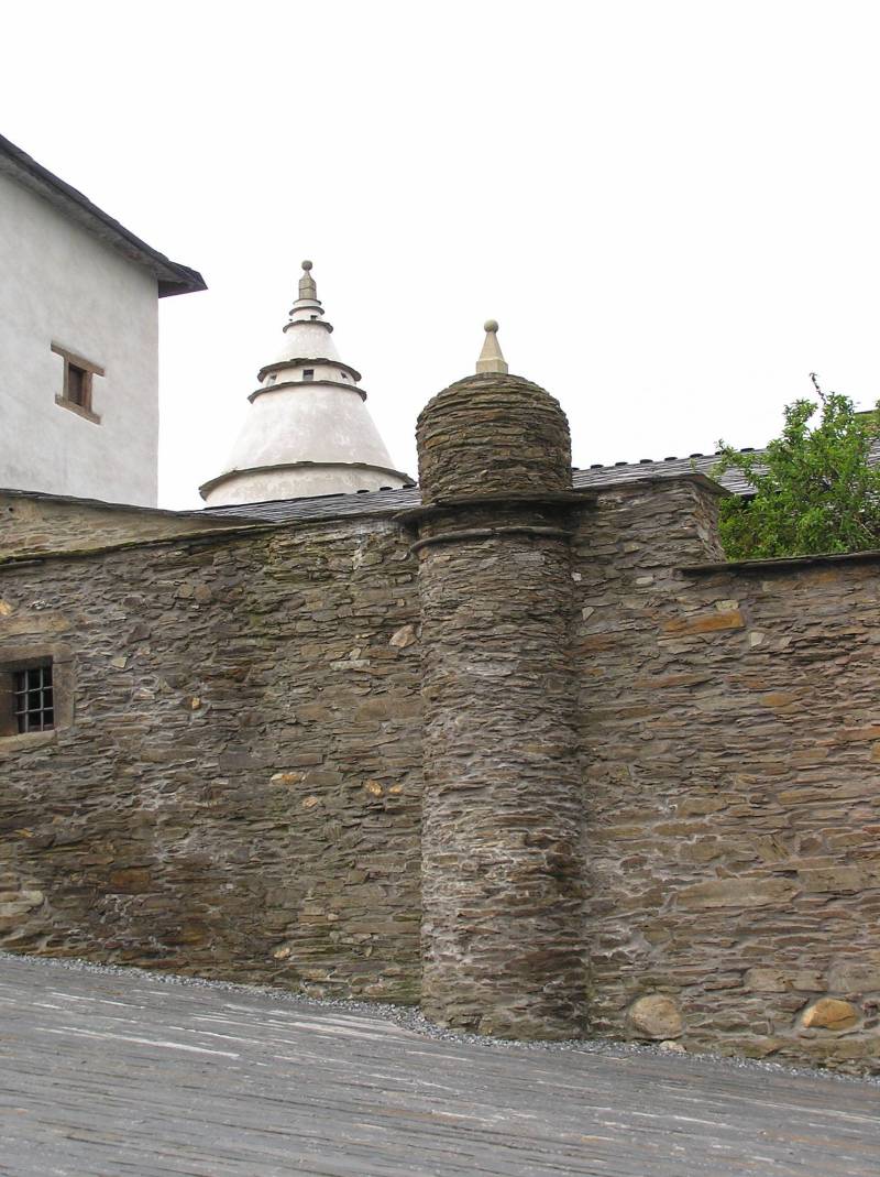 Triacastela A Samos 100529 RVA 013