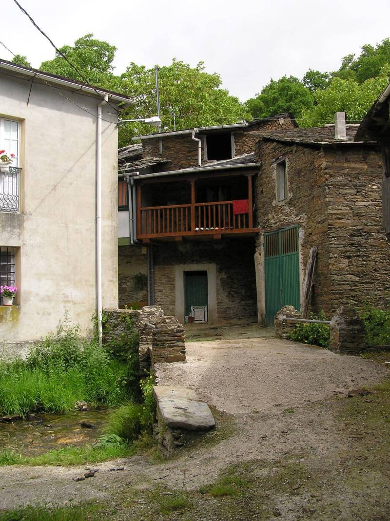 Triacastela A Samos 100529 RVA 029