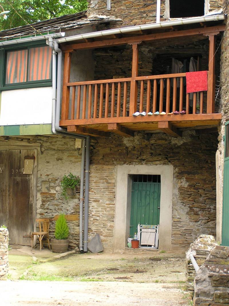 Triacastela A Samos 100529 RVA 031