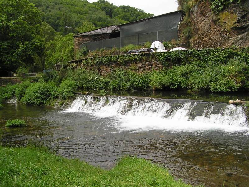 Triacastela A Samos 100529 RVA 035