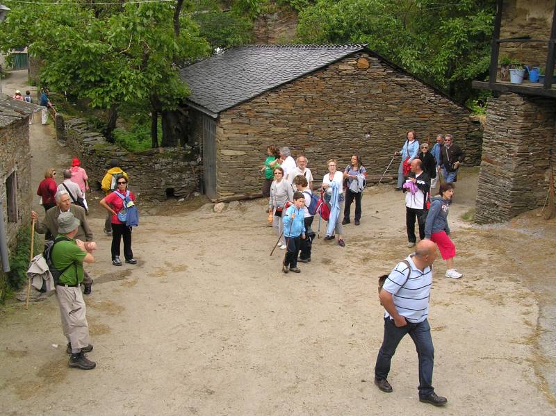 Triacastela A Samos 100529 RVA 040