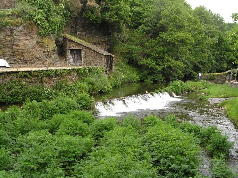 Triacastela A Samos 100529 RVA 041