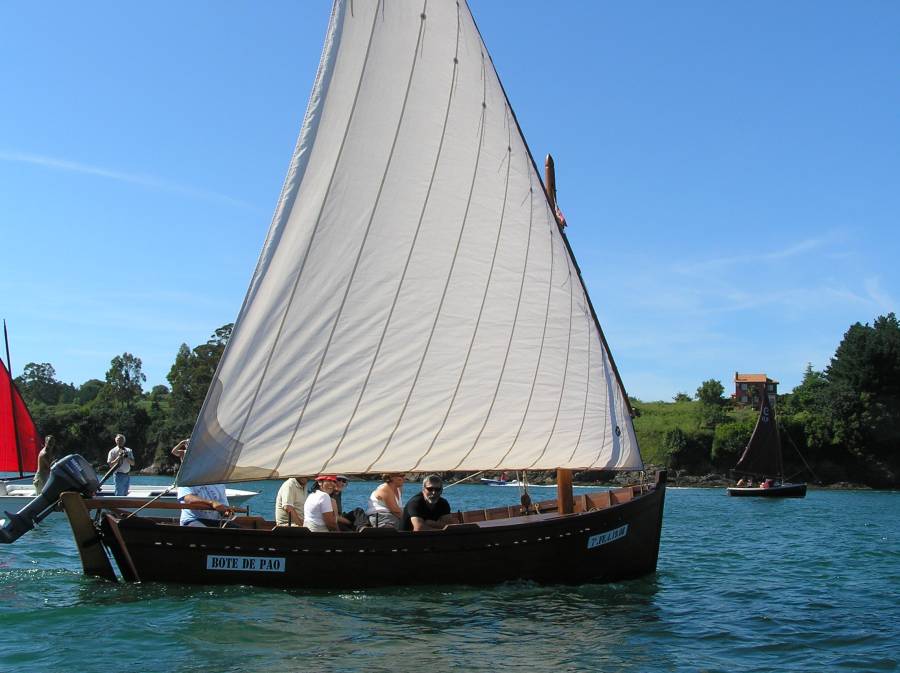 Vela Tradicional 2010 B010