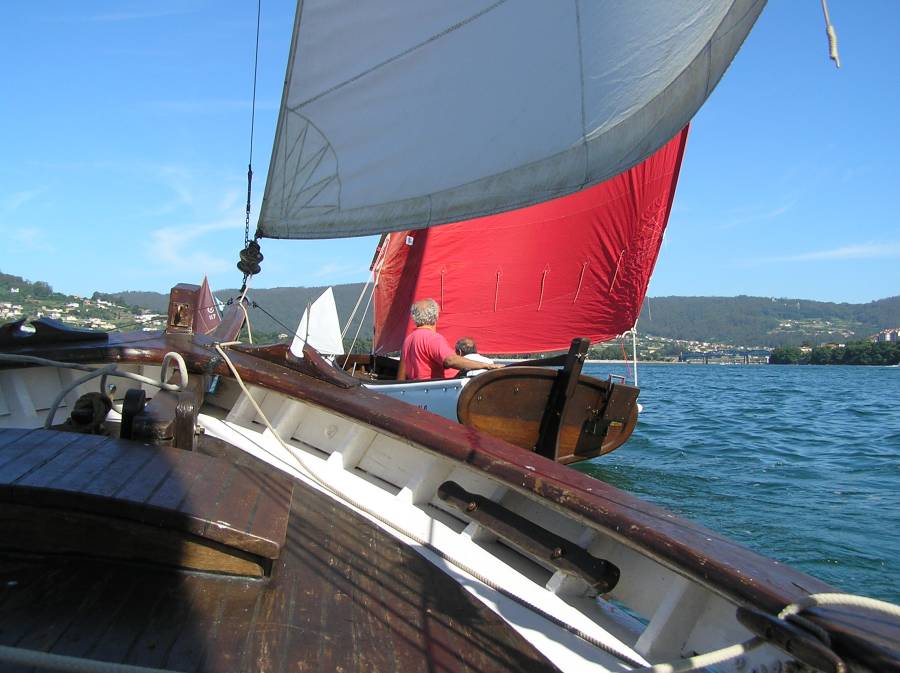 Vela Tradicional 2010 B037