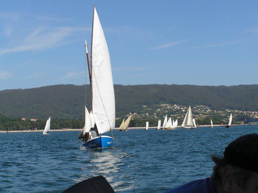 Vela Tradicional 2010 B047