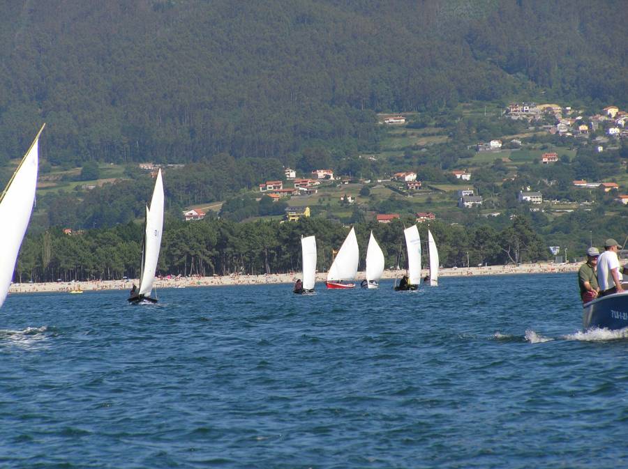 Vela Tradicional 2010 B048