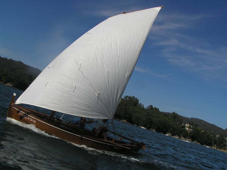 Vela Tradicional 2010 B070