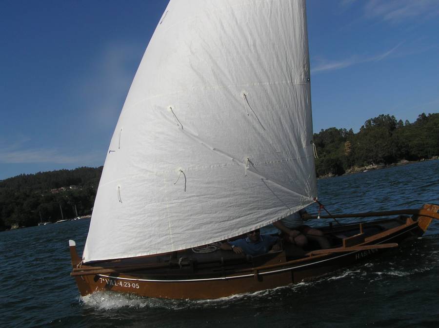 Vela Tradicional 2010 B071