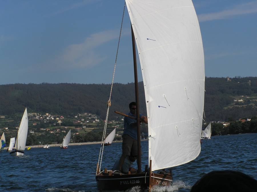 Vela Tradicional 2010 B076