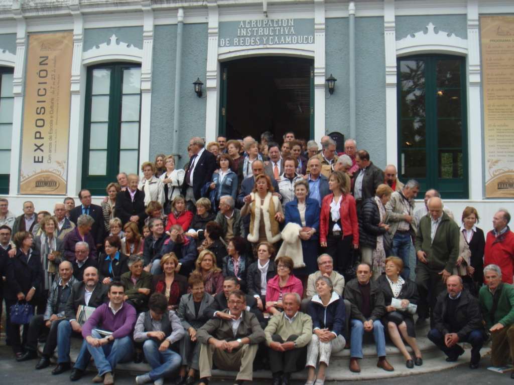11 Foto despois da presentación da revista e decubrimento da placa