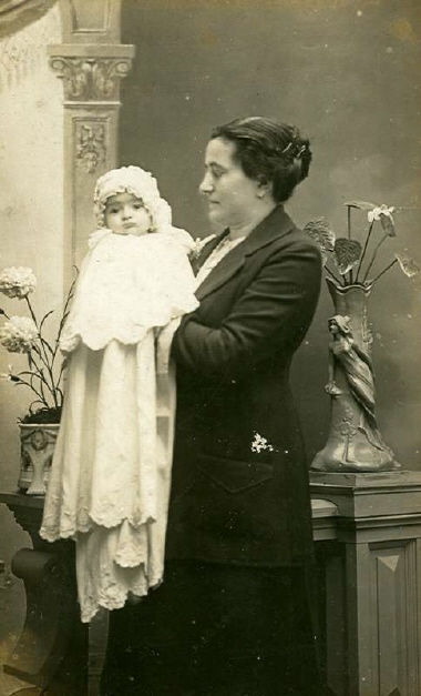 Concha Martinez López (1891-1979)