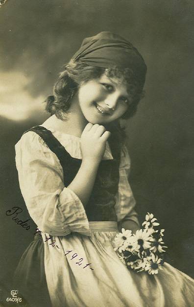 María Luisa Castrillón Martínez, 1921