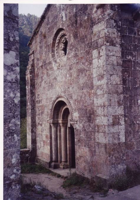 A Capela. Mosteiro de Caaveiro 1