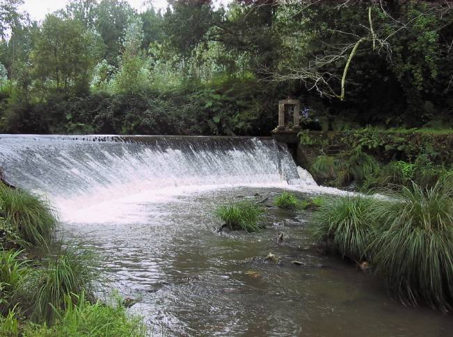 Presa no Río Grande de Xuvia