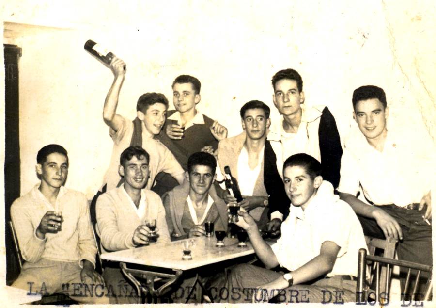 Encañada dos de costume 1959